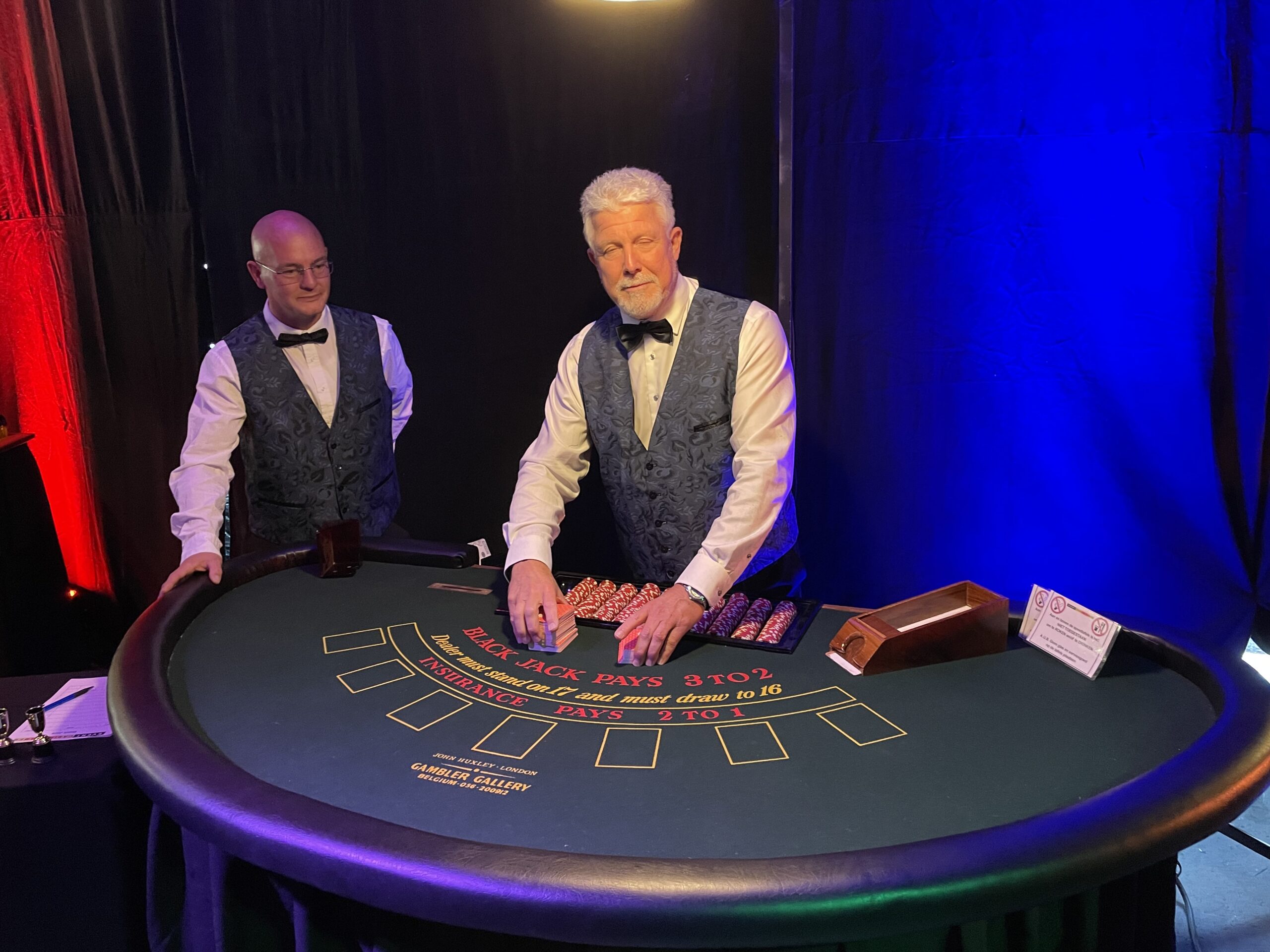 2 Casinotafels met croupiers (meerprijs)